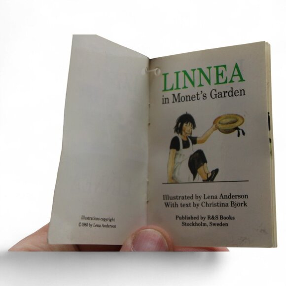 Linnea In Monets Garden Doll With Mini Book - Picture 6 of 7